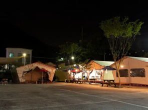 Jeongeup Geumgang Duseungsan Glamping