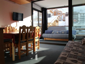 studio cabin for 5 persons in a quiet area Holiday home 0 agence la ci