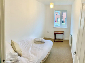 Property with Great Access - Sleeps max7