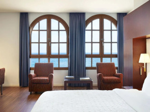 Le Meridien Ra Beach Hotel & Spa