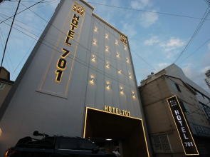 Hotel 701