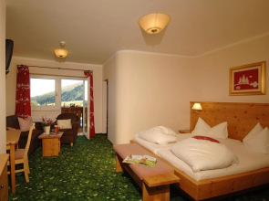 Heidi Hotel Falkertsee
