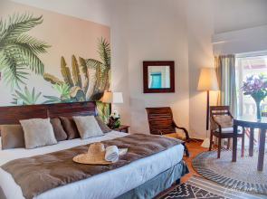 Esmeralda Resort