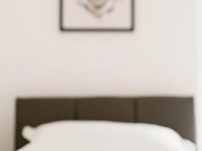 Farnborough Airport Twin Bed Apartment