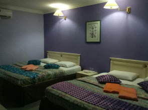 Zainas Impiana Inn
