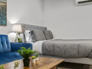 Stylish Studio Downtown Evonify