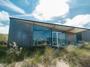 Modern Retreat by the Dunes