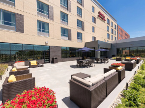 Hampton Inn & Suites Grand Rapids Downtown