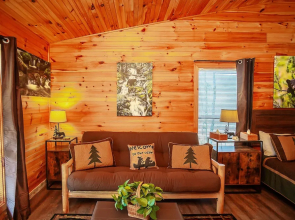 Bigfoot Lodge Room One