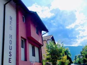 Red House Family Hotel