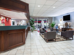 Ramada by Wyndham & Suites Warner Robins