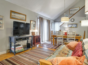 2 Mi to Main St & Beach! Family Home in Edgartown