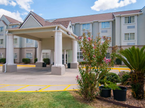 Microtel Inn & Suites by Wyndham Scott/Lafayette