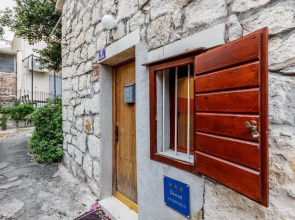 Dalmatian Cottage, Pedestrian Zone