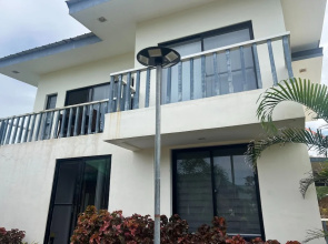 Lover'S Point Beach Front Resort