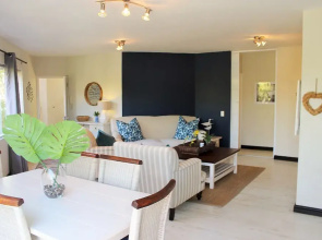 Lagoon Terrace 14
