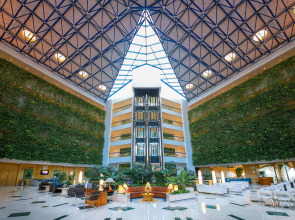 Oryx Grand Jebel Hafeet Hotel