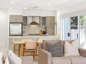 Duplex 2 Elizabeth Street 22