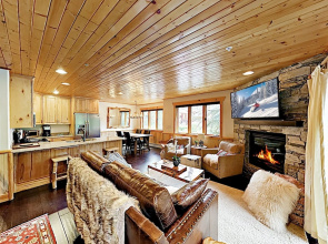 New Listing! Park City , 3 Min. To Lifts 2 Bedroom Condo