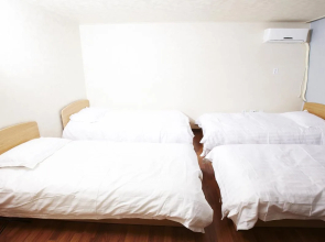 24 Guesthouse Gangnam
