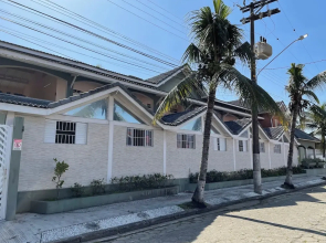 Surfside Suites