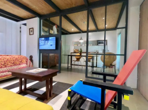 Guest House at 118 by Pwm Architects