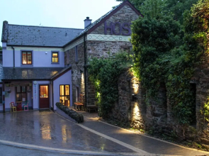 Moville Boutique Hostel