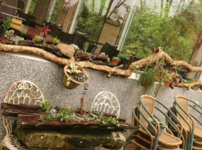 Wan Lake Coffee Villa