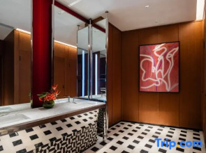 Radisson Red Yangzhou Slender West Lake