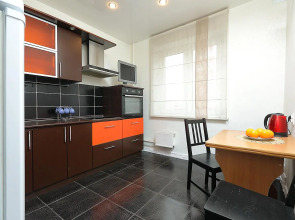 Vgosti на улице Алексеева 113