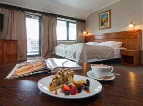 Tino's Hotel