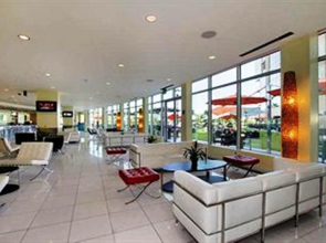 University Plaza Waterfront Hotel