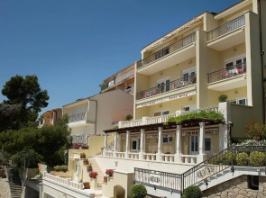 Villa King Apartments
