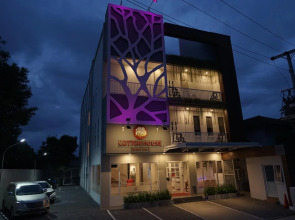 Cotton House Monjali