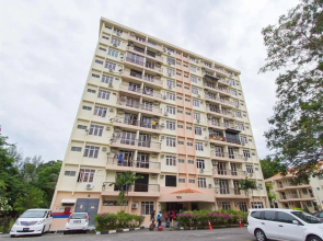 Bayu Emas Apartments