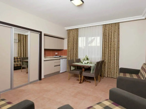 Royalisa City Apart Hotel