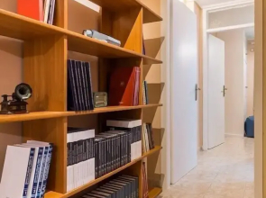 Sunny apartment with 2 bedrooms and Garden