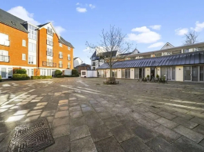 Gorgeous Canterbury Apartment