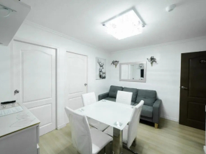 Charming Brand New 2 Bedroom Condo @One Oasis