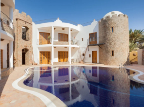 Red Rock Luxury Apartments