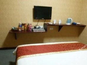 Kaihua Hotel