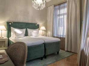The Sparrow Hotel