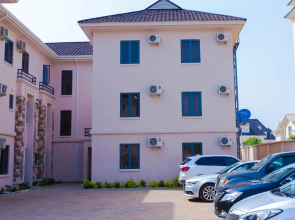 Tenny's Place Apartments