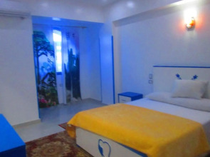 Moon Valley Apartments