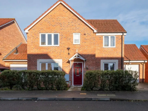 Cherry Banks 5 Bedroom & 3 Bathroom Hse