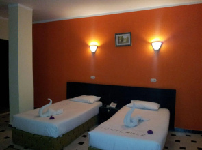 Nefertiti Sun Flower Hotel