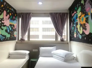 Spring Guest House (5/F)