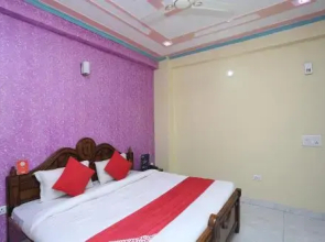 Sai Rajender Guest House by OYO Rooms