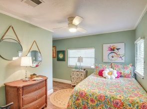 Walk to Historic Dtwn: Sanford Home w/ Gas Grill!