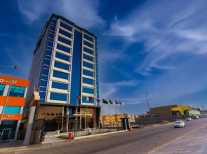 The Gate Hotel and Apartments
